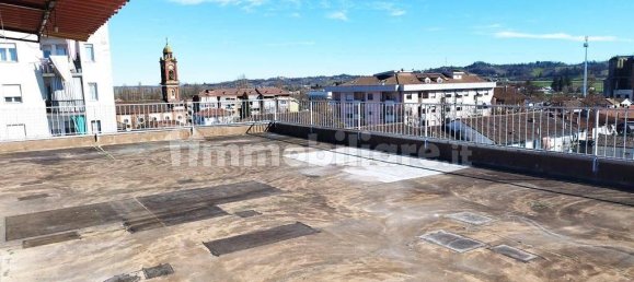 2 bedrooms Apartment in Asti, Italy No. 149048 4