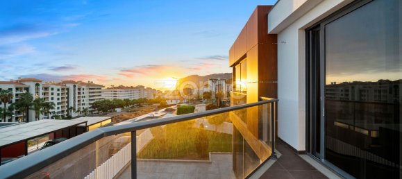 3 bedrooms House in Funchal, Portugal No. 25072 2