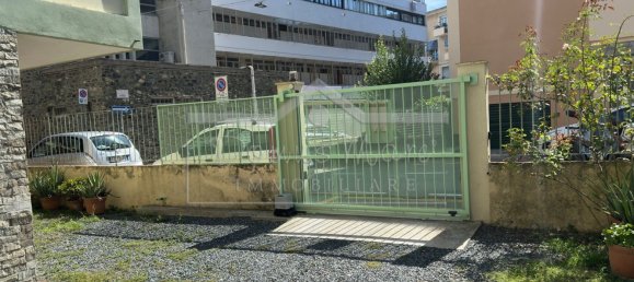 Квартира с 8 спальнями в Альбиссола Марина, Италия № 358970 2