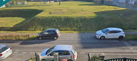 Adosado de 2 dormitorios en Lens, France No. 242815 17