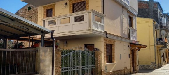 7 rooms Villa in San Salvo, Italy No. 256931 3
