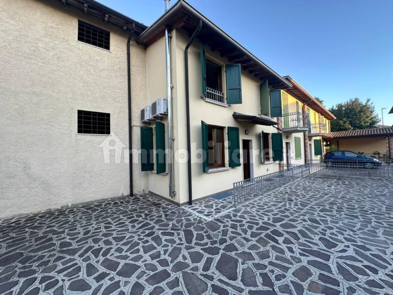 3 bedrooms House in Ghedi, Italy No. 384146