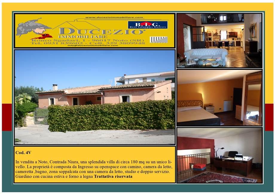 Villa de 7 habitaciónes en Noto, Italy No. 139234