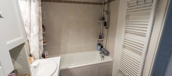 2 Schlafzimmer Wohnung in Bezons, France, Nr. 164107 8