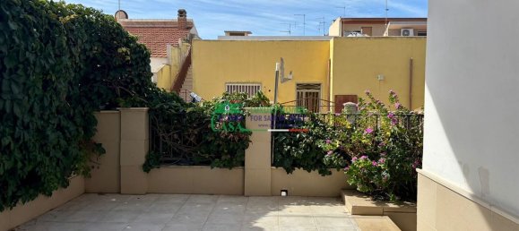 Apartamento de 3 dormitorios en Santa Croce Camerina, Italy No. 355681 4