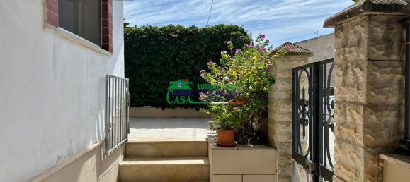 Apartamento de 3 dormitorios en Santa Croce Camerina, Italy No. 355681 2