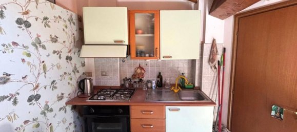 1 bedroom Apartment in Bologna, Italy No. 271403 4