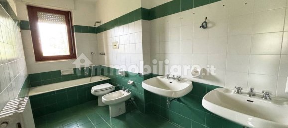 Квартира с 2 спальнями в Пьеве Эмануэле, Италия № 147428 8