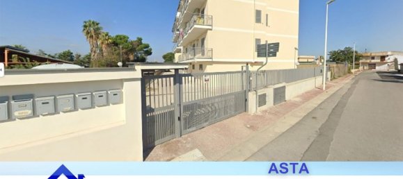 3 rooms Apartment in Qualiano, Italy No. 265733 11