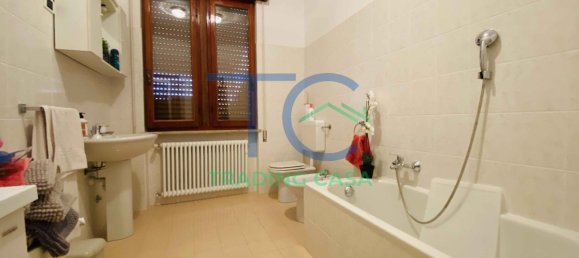 9 bedrooms Building in Piacenza, Italy No. 350443 18