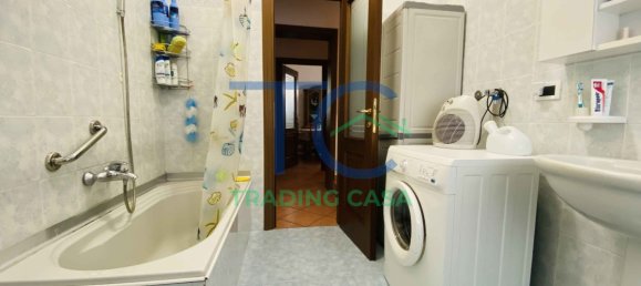 9 bedrooms Building in Piacenza, Italy No. 350443 19