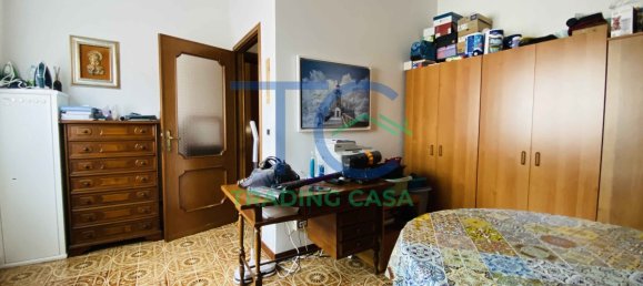 9 bedrooms Building in Piacenza, Italy No. 350443 5