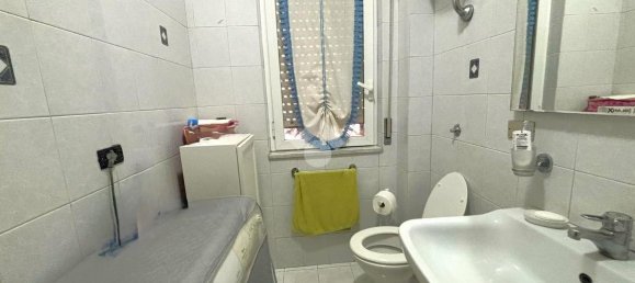 4-salle Maison à Trentola Ducenta, Italy No. 3109 9