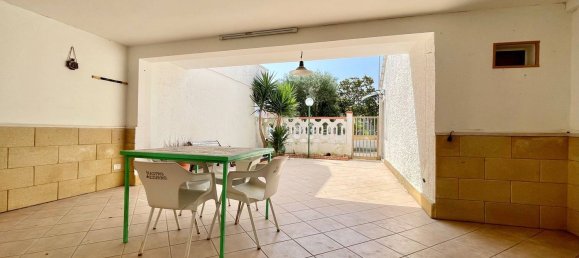 4 rooms House in Lecce, Italy No. 178182 6