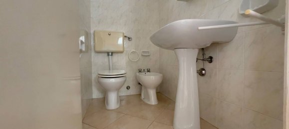 4 rooms House in Lecce, Italy No. 178182 10