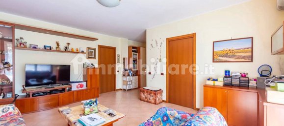 3 bedrooms Apartment in Garbagnate Milanese, Italy No. 307093 3