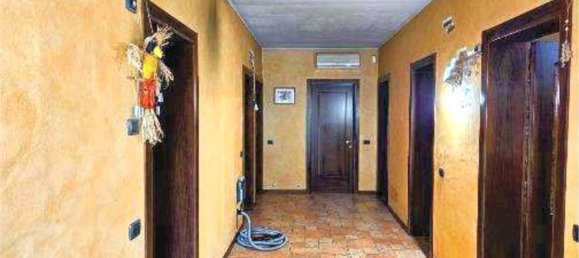 4 rooms House in Piombino Dese, Italy No. 187790 48