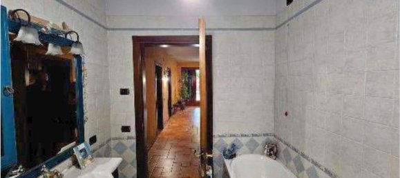 4 rooms House in Piombino Dese, Italy No. 187790 12