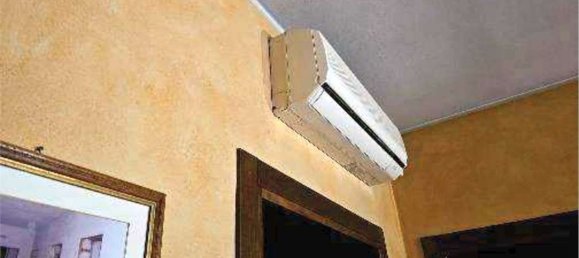 4 rooms House in Piombino Dese, Italy No. 187790 9