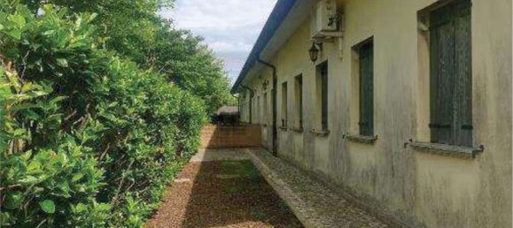 4 rooms House in Piombino Dese, Italy No. 187790 40