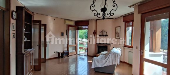 3 Schlafzimmer Villa in Udine, Italy, Nr. 376552 5