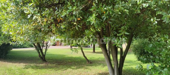 3 Schlafzimmer Villa in Udine, Italy, Nr. 376552 2