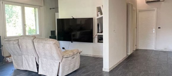 8 bedrooms House in Treviso, Italy No. 322854 3