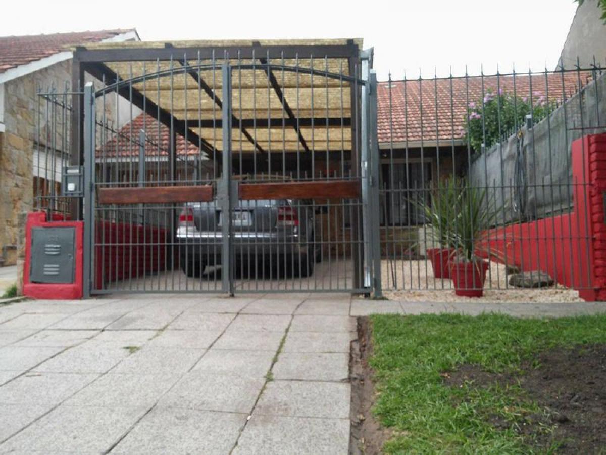 3 bedrooms Apartment in Mar del Plata, Argentina No. 65139