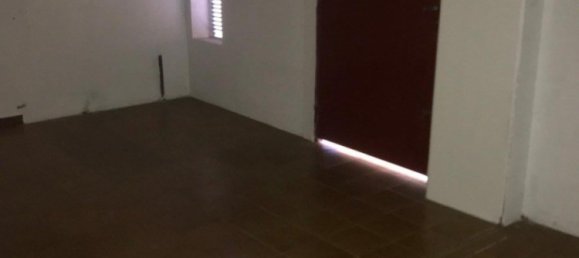 100m² Commercial property in Leon, Spain No. 125002 9