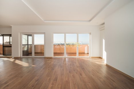 3 bedrooms Penthouse in Sintra, Portugal No. 125810