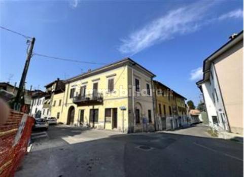 2 chambres Appartement à Veduggio con Colzano, Italy No. 332238