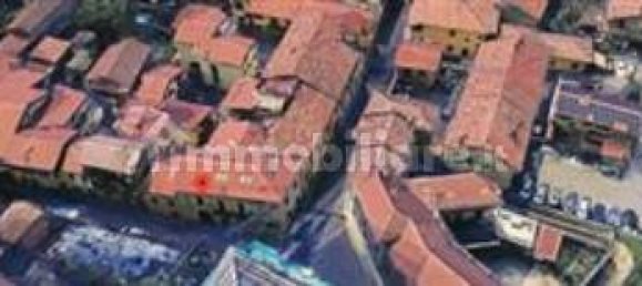 2 chambres Appartement à Veduggio con Colzano, Italy No. 332238 4