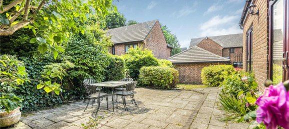 4 bedrooms House in Cockfosters, United Kingdom No. 6632 23