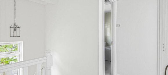 4 bedrooms House in Cockfosters, United Kingdom No. 6632 14