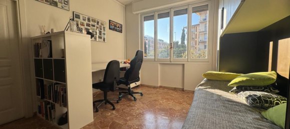 4 rooms Apartment in Florence, Italy No. 40602 5