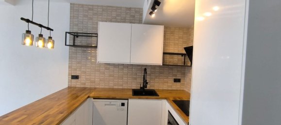 Apartamento de 3 dormitorios en Marbella, Spain No. 33744 7