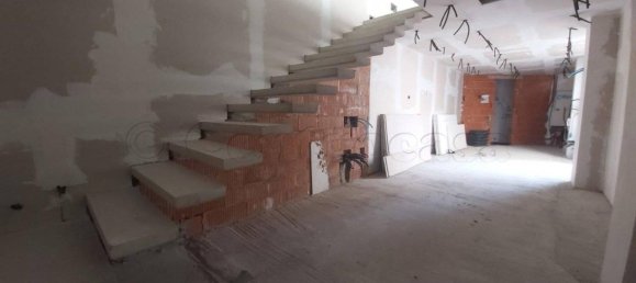 Casa de 2 divisões em Magenta, Italy N.º 170537 9