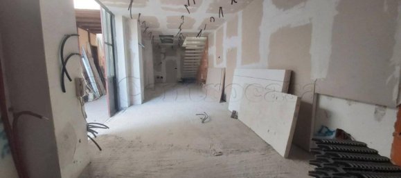 Casa de 2 divisões em Magenta, Italy N.º 170537 8