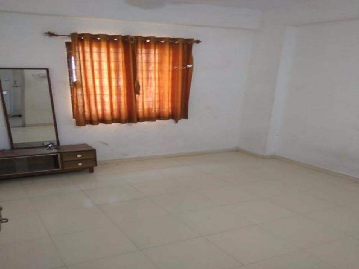 2 bedrooms House in Amdavad, India No. 10851