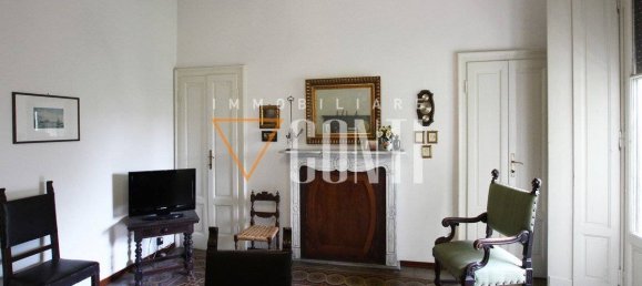 3 bedrooms Villa in Arcisate, Italy No. 295851 2