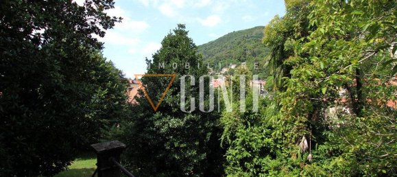3 bedrooms Villa in Arcisate, Italy No. 295851 5