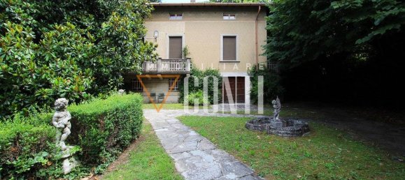3 bedrooms Villa in Arcisate, Italy No. 295851 17