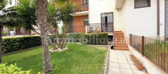 2-Zimmer Büro in Stornara, Italy, Nr. 177974 12