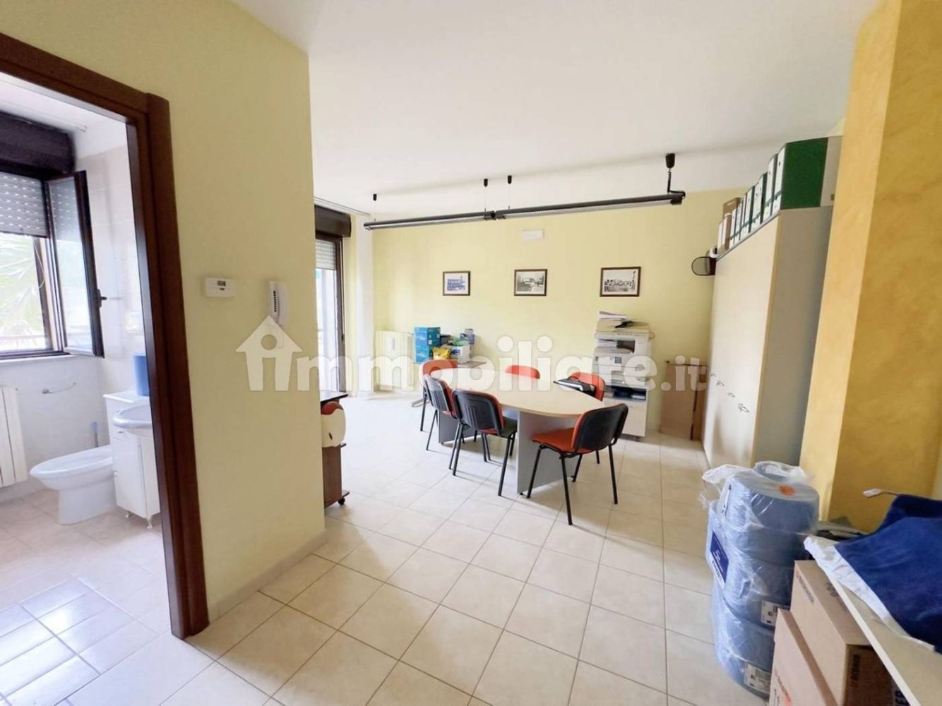 2-Zimmer Büro in Stornara, Italy, Nr. 177974