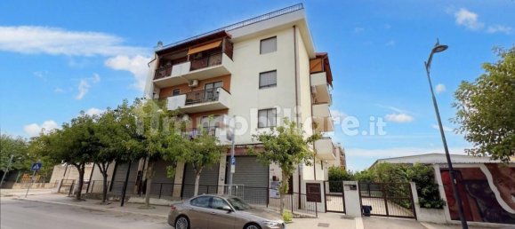 2-Zimmer Büro in Stornara, Italy, Nr. 177974 6