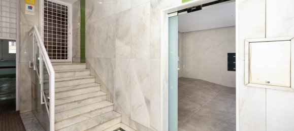 4 bedrooms Apartment in Granada, Spain No. 108834 34