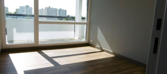 2 bedrooms Apartment in Epinay-sous-Senart, France No. 328721 2