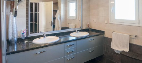 Вилла с 5 спальнями в Хондон де Лас Ньевес, Испания № 67471 25