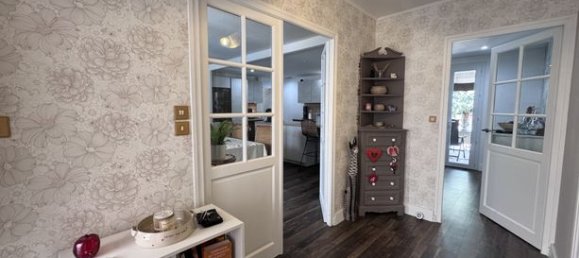 Замки и поместья с 4 спальнями в Монбуше-сюр-Жаброн, Франция № 301939 8