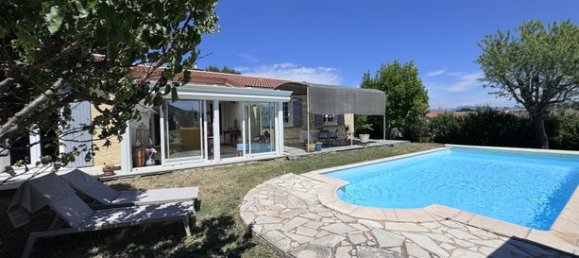 Замки и поместья с 4 спальнями в Монбуше-сюр-Жаброн, Франция № 301939 3